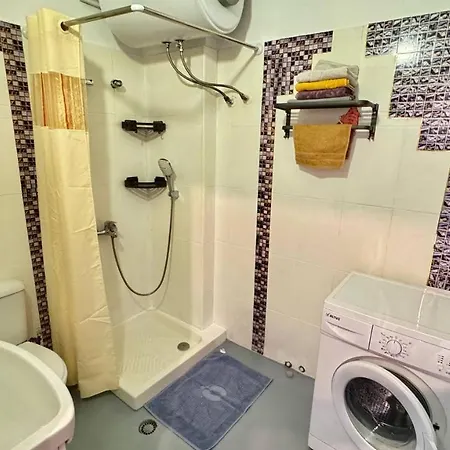 Good Vibes * Sarandë